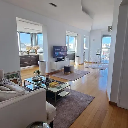 Apartmán Attico Reale - In Centro, Tra Stazione E Vecchia Bari