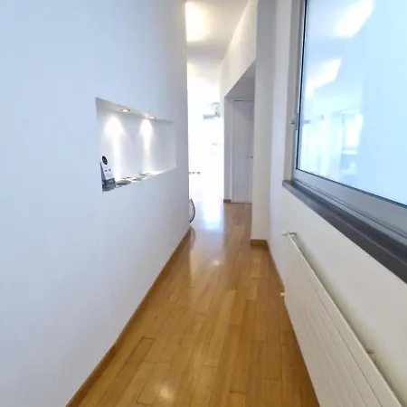 Attico Reale - In Centro, Tra Stazione E Vecchia Apartmán *
